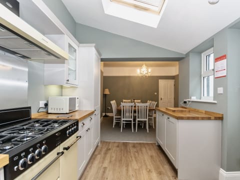 Kitchen and dining area | Frankland House, Whitby