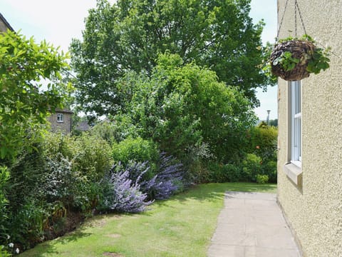 Garden | Lilac Cottage, Redmire near Leyburn