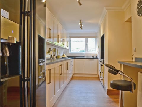 Kitchen | Ysgubor Wen, Burry Port, nr. Llanelli
