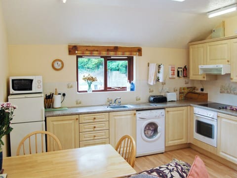 Kitchen | Roosters Perch, St Kew, nr. Port Isaac
