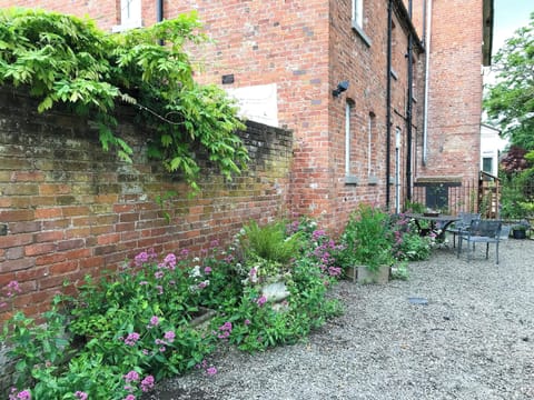 Garden and grounds | The Coach House, Wisteria Loft - Berrington House, Tenbury Wells