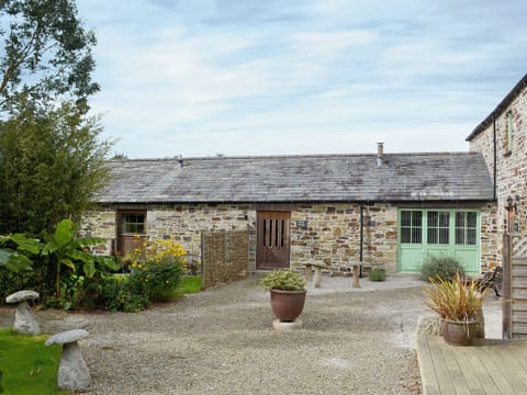 Spacious holiday cottage | Penno Cottage - Pendewey Farm Cottages, Bodmin