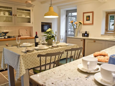 Kitchen with dining area | Prospect Cottage, Kettlewell