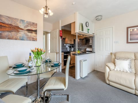 Dining Area | Rainbow&rsquo;s End, Bowness-on-Windermere