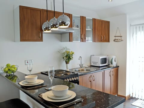 Open plan living/dining room/kitchen | Bryn Meurig, Abererch near Pwllheli