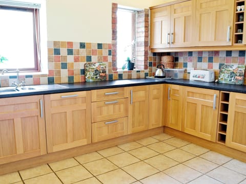 Kitchen | The Wagon House, Wellow, nr. Bath