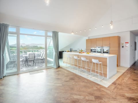 Open plan living space | The Penthouse, Morfa Nefyn
