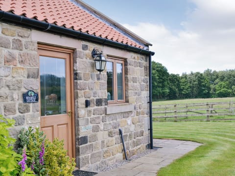 Charming holiday home | Bramble Cottage - Slate Rigg Farm Cottages, Ripley near Harrogate