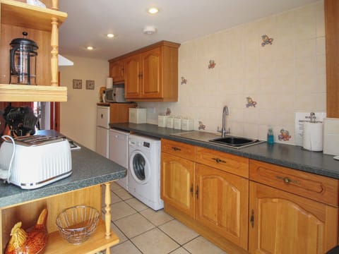 Kitchen | Seagull Cottage - Beacon Farm, Flamborough