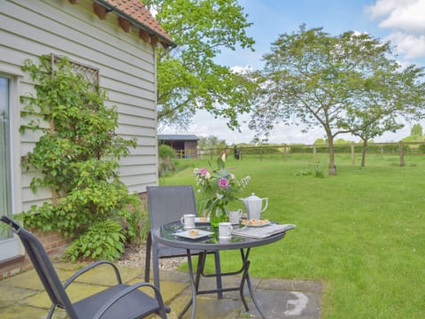 Peaceful sitting out area | The Glass Room, Ardleigh Heath, near Colchester