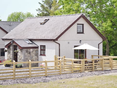 Exterior | Hen Weithdy, Rhostryfan, Caernarfon