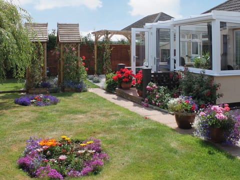 Well stocked pretty garden | Sandringham Heights, Paignton