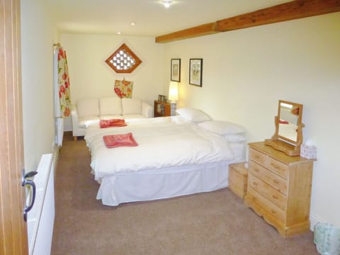Bedroom | The Barn, Dunstan Farm, Gringley-on-the-Hill
