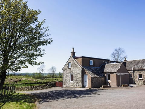 Exterior | High Kirkland Holiday Cottages: Heron View, Kirkcudbright