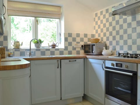 Kitchen | The Coach House, Chilworth, near Southampton