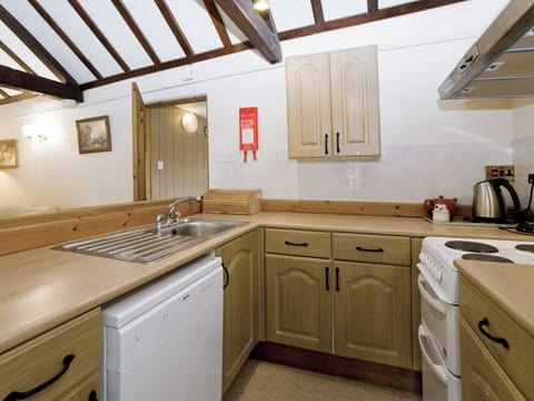 Open plan living/dining room/kitchen | Wayford Bridge Granary - Malt Shovel, Wayford Bridge, nr. Stalham