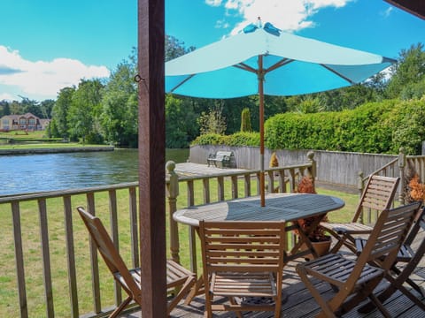 Large decked verandah | Watersedge, Wroxham