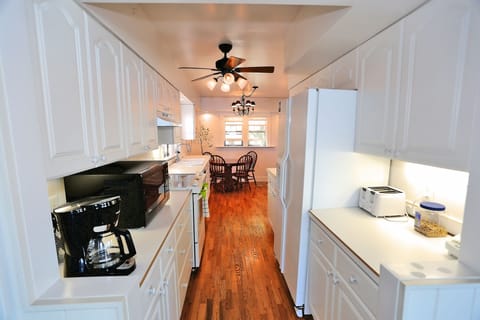 Kitchen also has a dishwasher