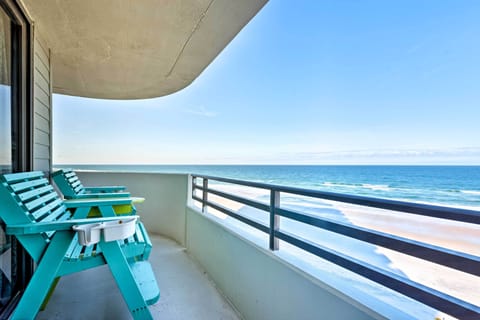 Daytona Beach Vacation Rental | 2BR | 2BA | 1,700 Sq Ft | Steps Required