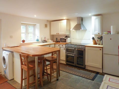 Kitchen | Bridge Cottage, Penallt, Monmouthshire