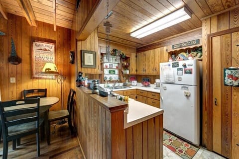 Fully-equipped kitchen