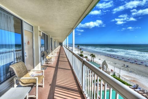 Unobstructed oceanfront views from the 5th floor.