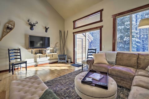 McCall Vacation Rental | 3BR | 2BA | Stairs Required for Access | 1,340 Sq Ft
