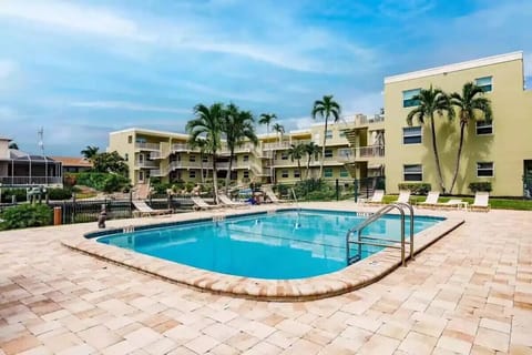 Oasis in Olde Marco!