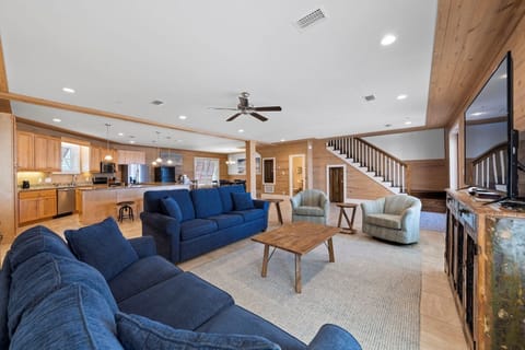 4 Summer Salt 4 Living Room