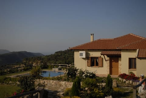 Villa Eleftheria & pool