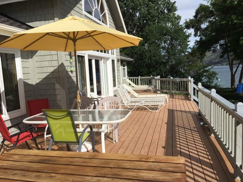 Indoor outdoor living