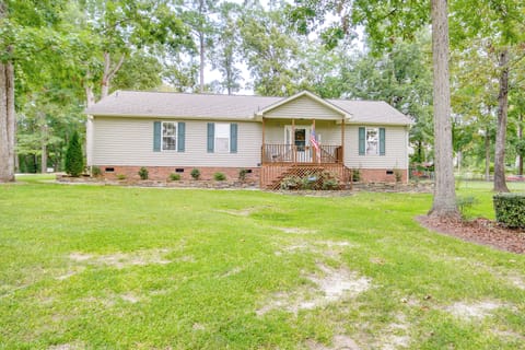 Chapin Vacation Rental Home | 3BR | 2BA | 1,800 Sq Ft | Stairs Required to Enter