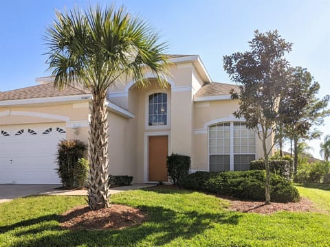Native American Decor in 5 Bed 3.5 Bath Resort Home with Pool/Spa
