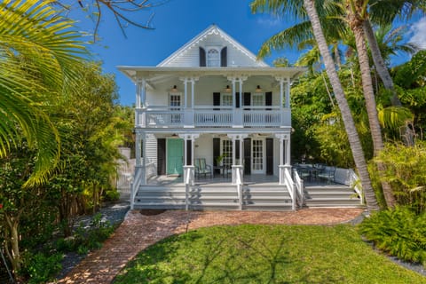 Welcome to Southernmost Belle!