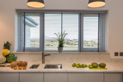 Cadair Arthur kitchen window