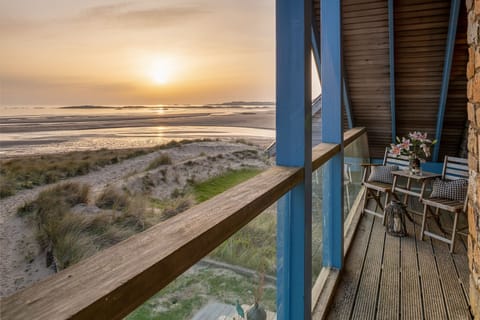 Niwl Y Mor - sunset from the balcony