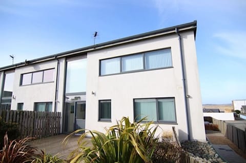 Minstrel Lodge - Garden Rhosneigr