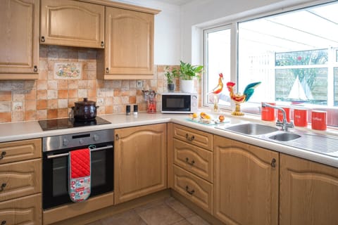 Rhonwil - Kitchen units