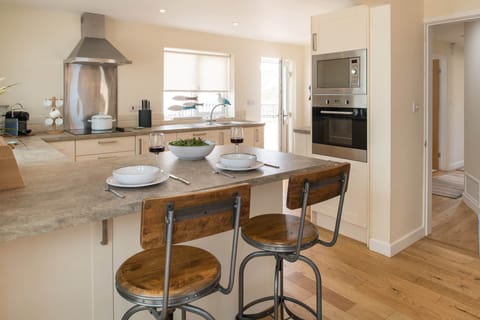Chelford Kitchen Island and seats - Rhosneigr