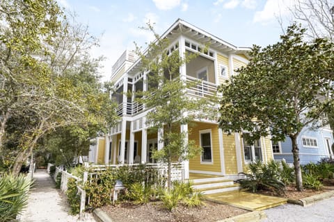 WELCOME TO CHERRY ON TOP IN SEASIDE, FLORIDA!