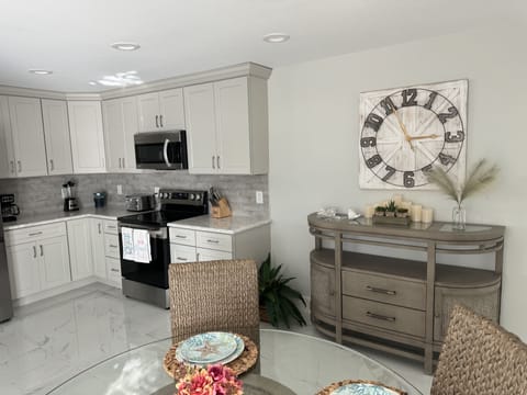 Beautiful brand new kitchen!