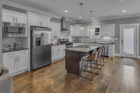 Large Granite Island with seating for four