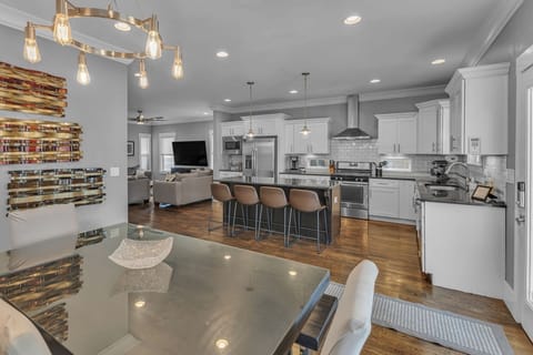 Dining Room with Seating for 6 so a 10 inside of each house (44 total between both houses & pergola