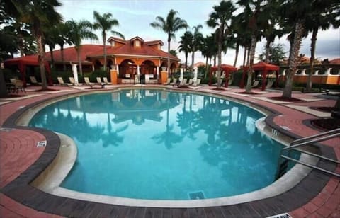Community pool