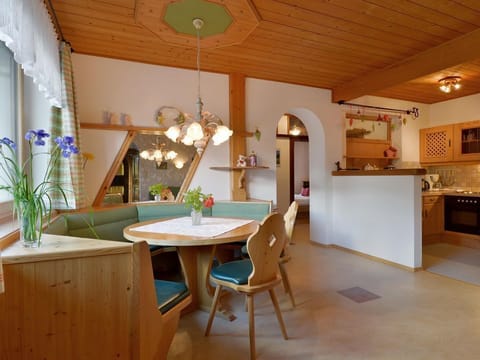 Apartment Sonnenblume - Alpenresidenz Unterrainer Apartment in Ellmau