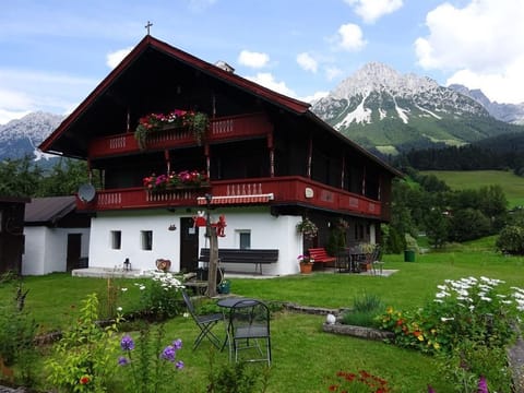 Country house Treffer, Austria Apartment in Ellmau
