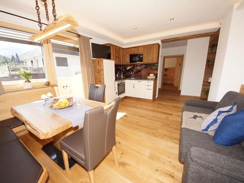 Appartement Steinadler, 2 bedrooms wheelchair accessible - Kaiserappartements Marie Apartment in Ellmau