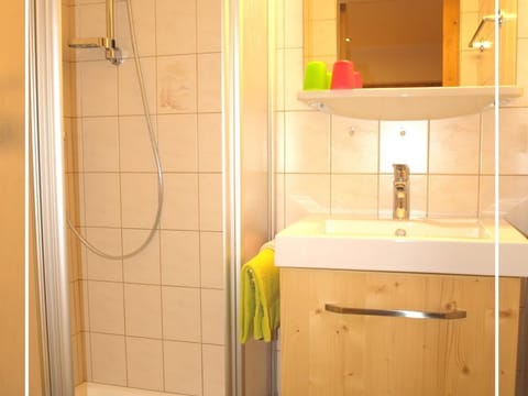 Apartment WilderKAISER 80m²/2 bedrooms/2 bathrooms/balcony - Alpenchalet "Der Tyroler Apartment in Salzburgerland