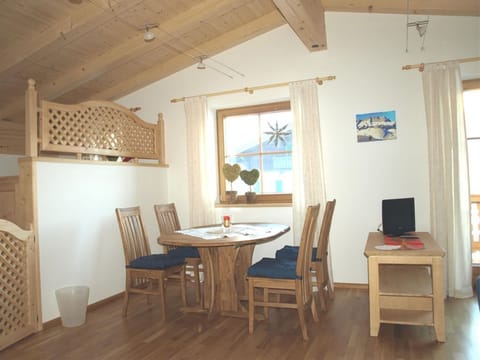 Apartment WilderKAISER 80m²/2 bedrooms/2 bathrooms/balcony - Alpenchalet "Der Tyroler Apartment in Salzburgerland