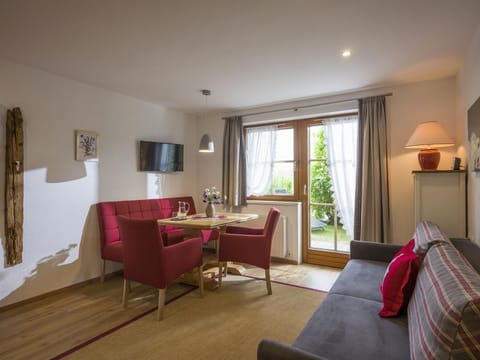 Hirzinger Marlis - apartment/apartment, shower, WC, 1 bedroom Apartment in Ellmau